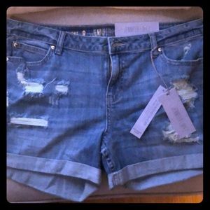 Boyfriend denim shorts